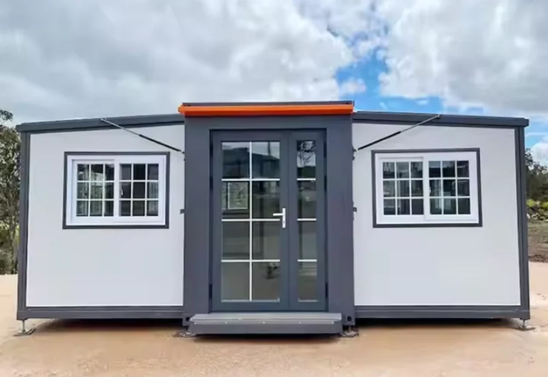 Expandable Container House